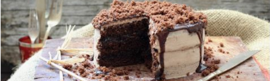 Brooklyn Blackout Cake de Ginja com Chocolate